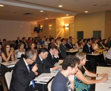 Dezenas de procuradores participam do encontro na sede da Procuradoria Geral, em Curitiba