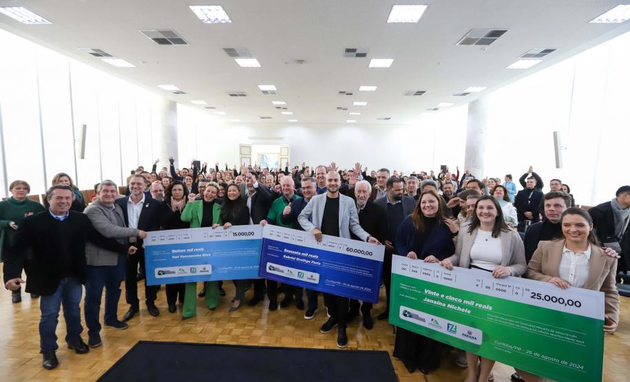 photo-2024-08-26-15-33-59.jpg LUCIA 2